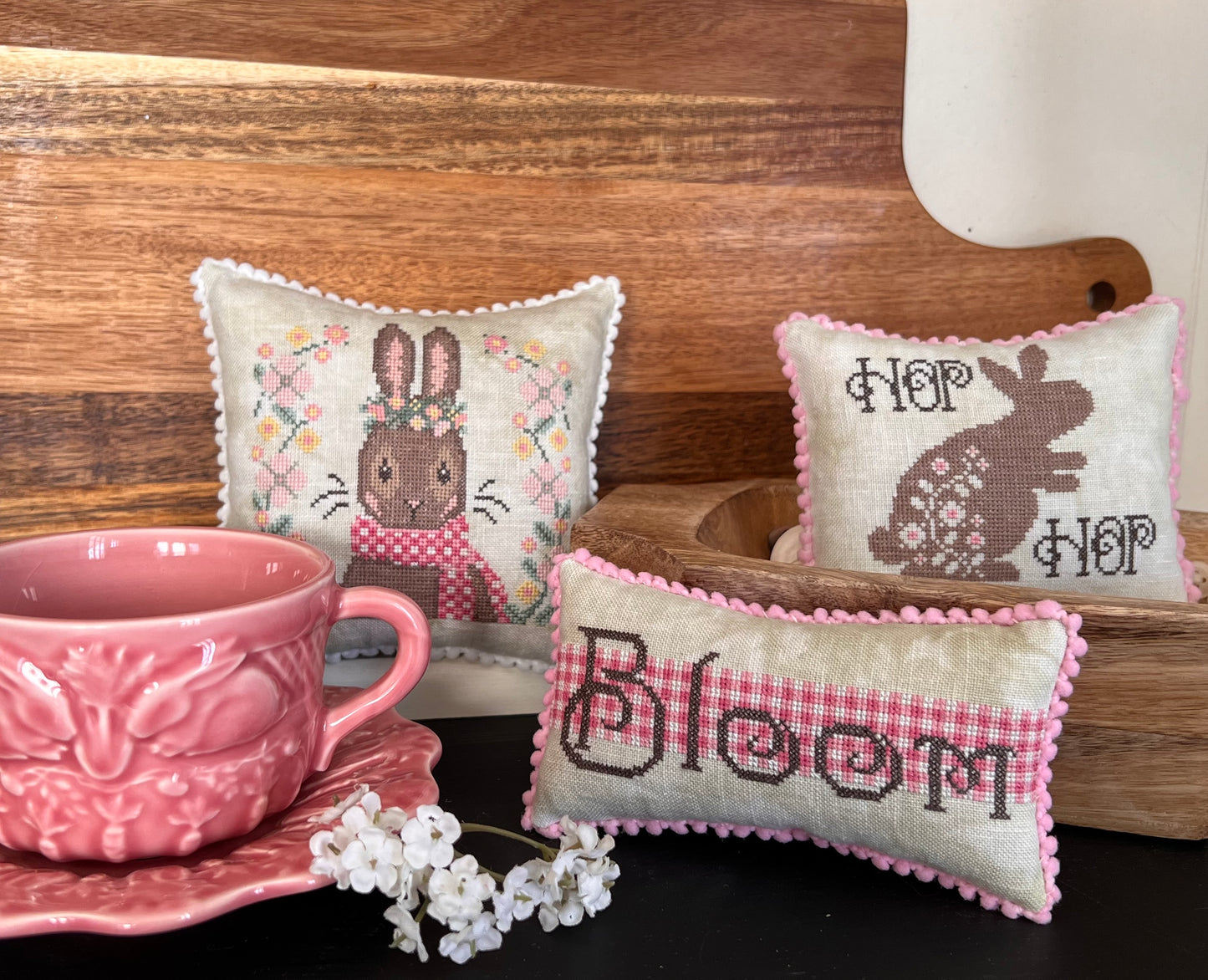 NW-103 Bloomin' Bunnies Trio